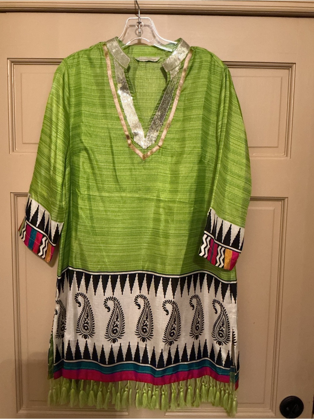 Soft Surroundings Green Embroidered Bohemian V-Neck Tunic/Dress with Tassel Hem